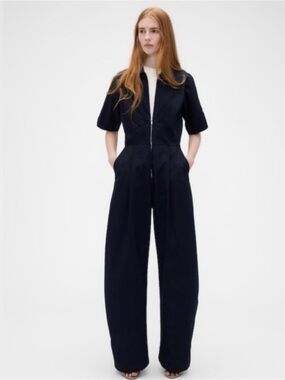 Victoria Beckham x Gap Black Short-Sleeve Zip Front Utility Jumpsuit